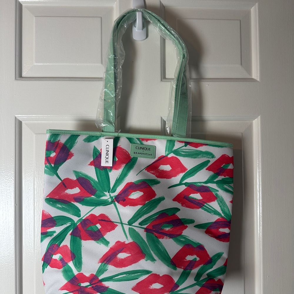 Clinique Women's Floral Tote Bag - Green and Red